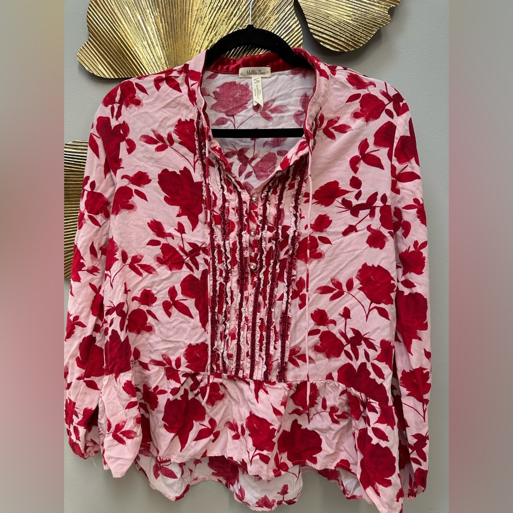 Matilda Jane 1/2 Button Blouse Large Red Pink Floral Blouse Top Jeweled Buttons